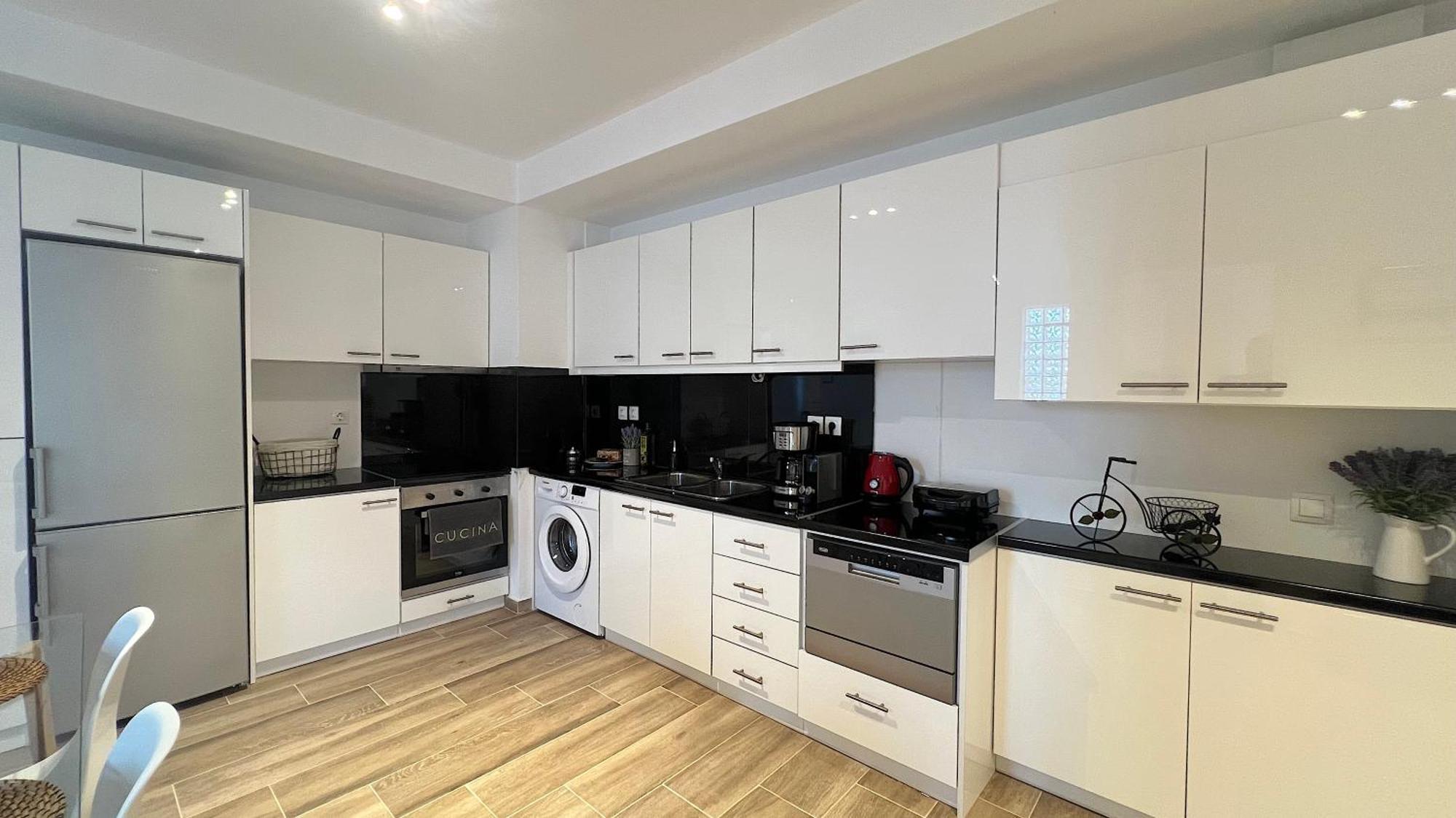 Pentelis Cozy Apt In Paleo Faliro Athens Luaran gambar