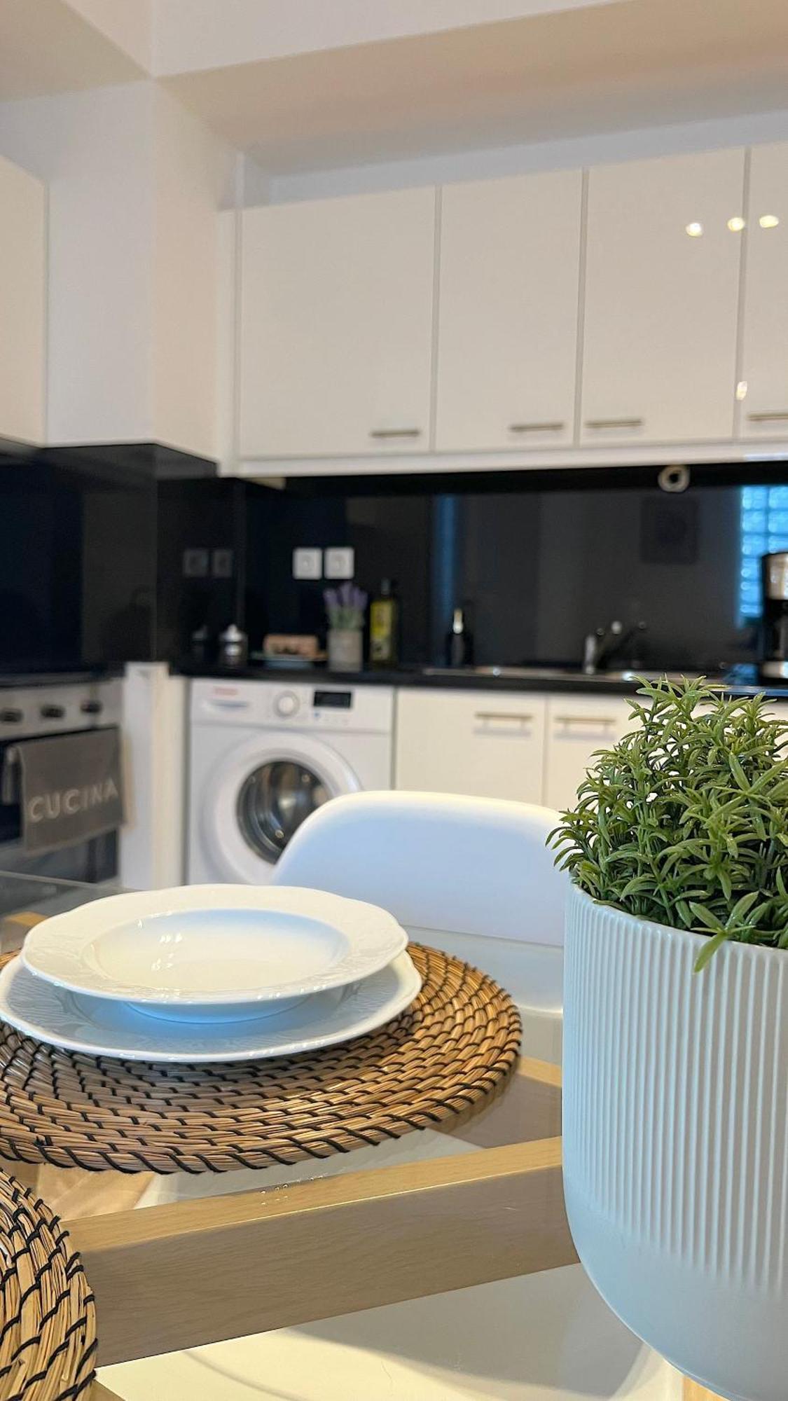 Pentelis Cozy Apt In Paleo Faliro Athens Luaran gambar